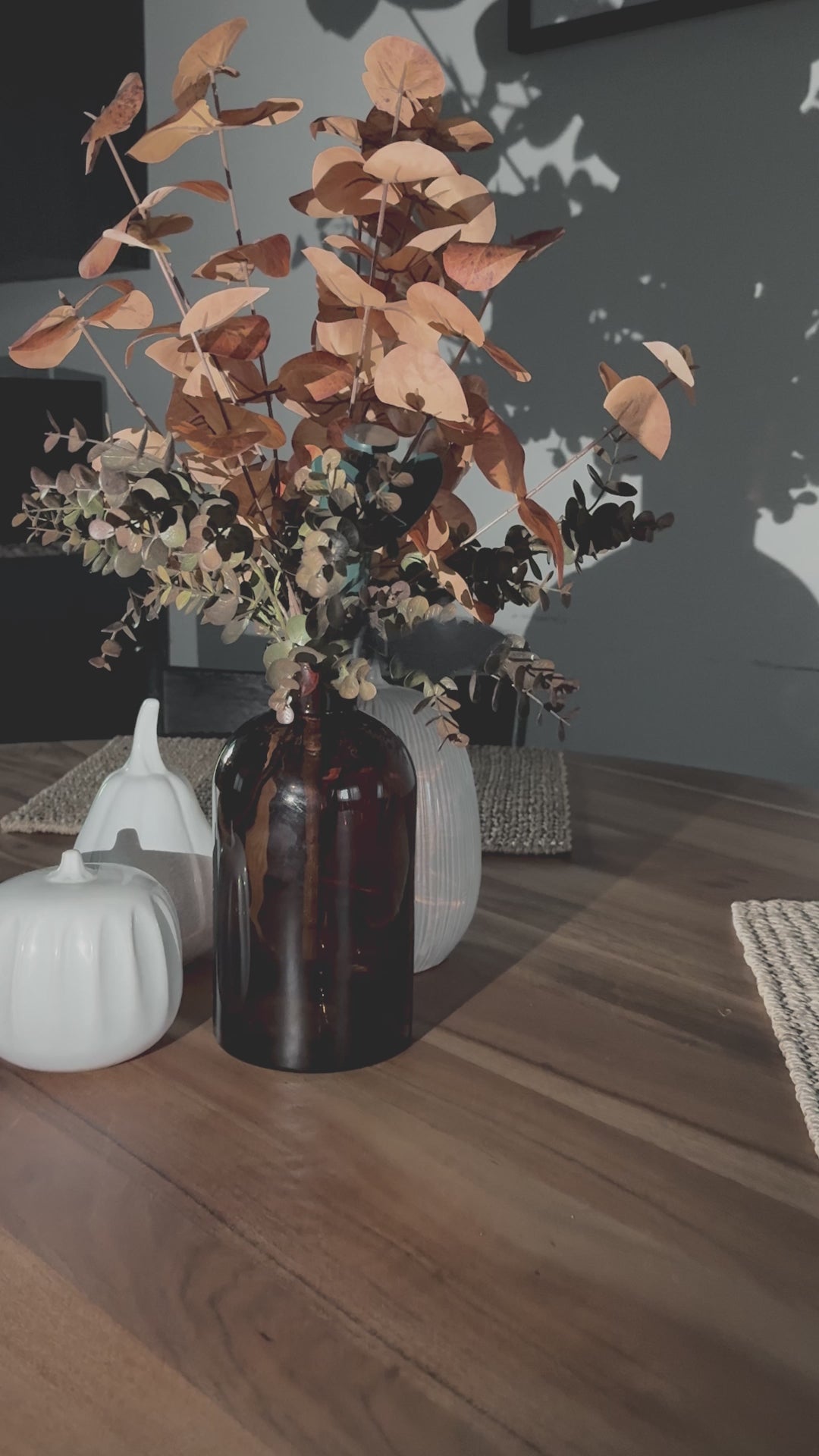 Flying Halloween Bat – Battery-Powered Motion Decor for Centerpieces & Spooky Displays